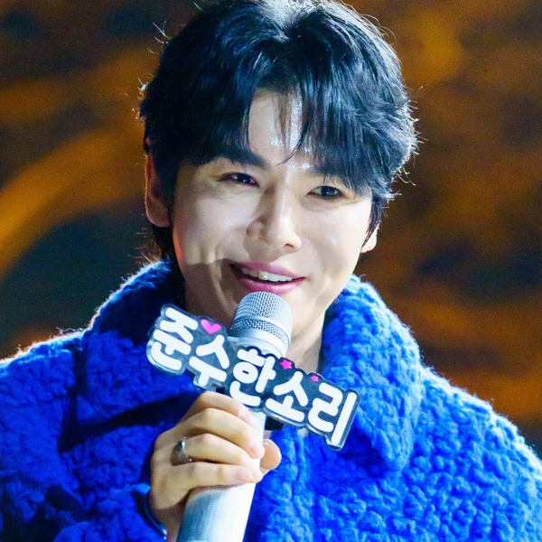 Popular photo full of fans’ love for Kim Junsu (1991)