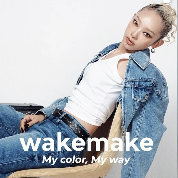 Popular photo full of fans’ love for KYOKA