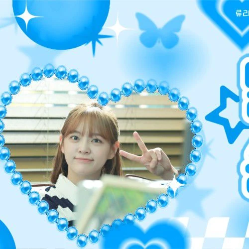 Foto populer Kim Sejeong yang penuh cinta dari penggemar