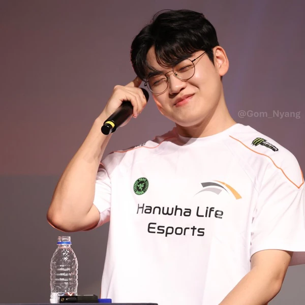 Postingan banner paling populer di komunitas Gumayusi