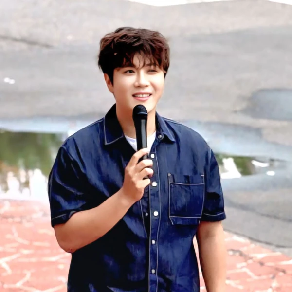 진해성 팬심 가득한 인기 사진