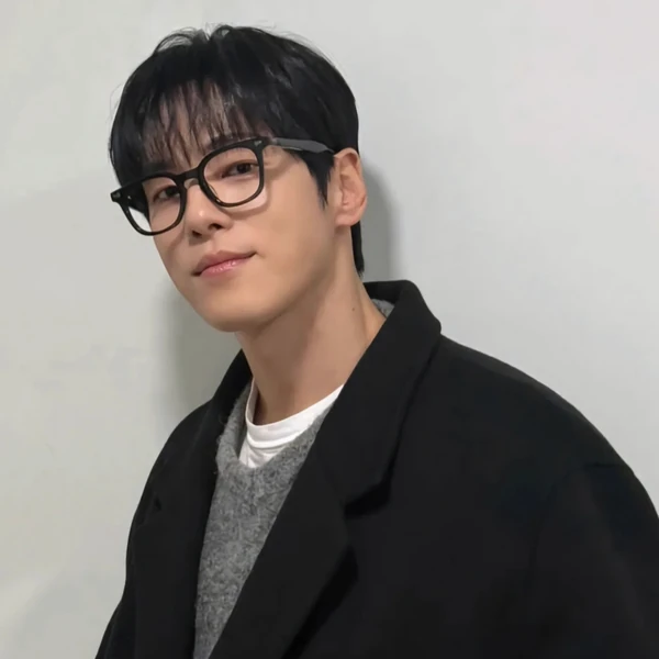 Popular photo full of fans’ love for Kim Junghyun