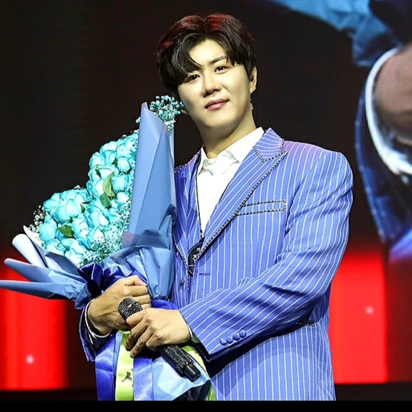 今天最受喜爱的晋海成模样