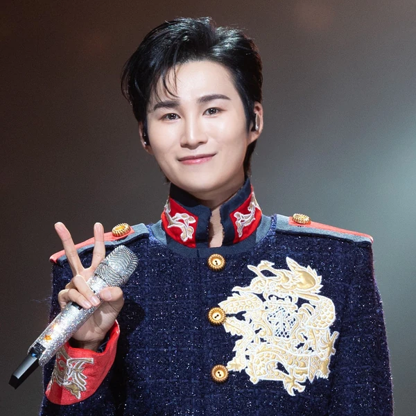 今天最受喜爱的金熙栽模样