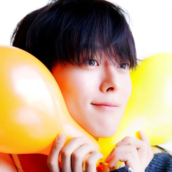 充滿粉絲愛的張基龍人氣照片