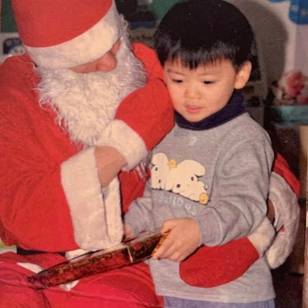 粉絲團製作的Gumayusi第一名橫幅貼文