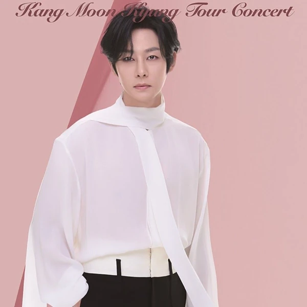 Popular photo full of fans’ love for Kang Moonkyung