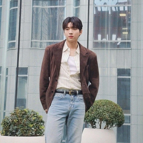 The most loved look of Nam Woohyun today