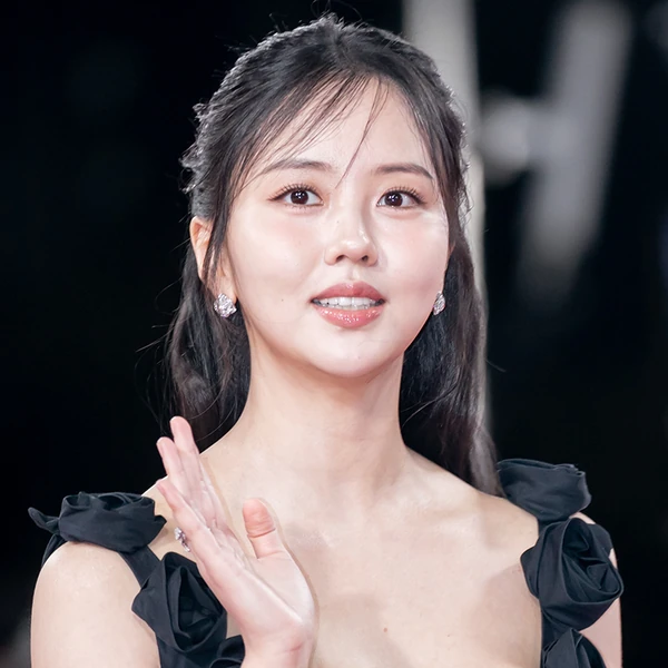 充滿粉絲愛的金所泫人氣照片