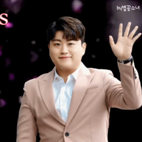 充滿粉絲愛的金浩中人氣照片