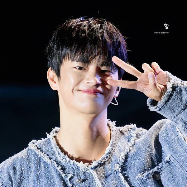 ソ・イングクへのファンの愛が詰まった人気写真