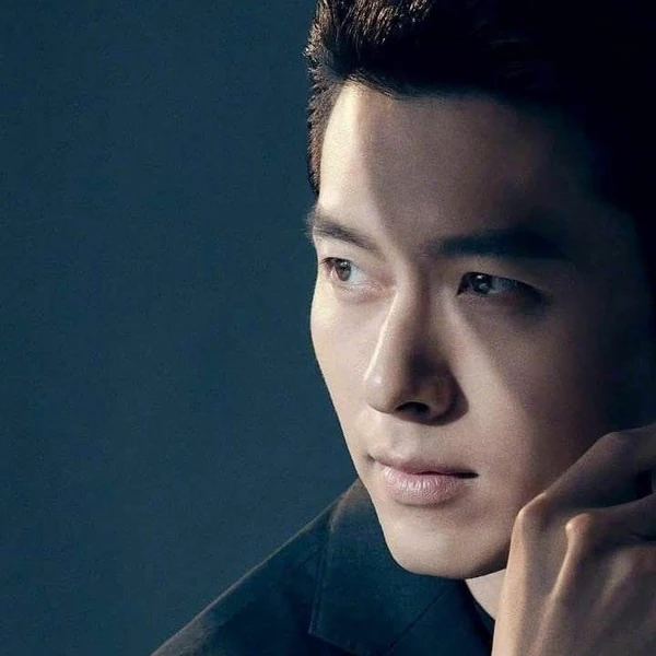 Foto populer Hyun Bin yang penuh cinta dari penggemar