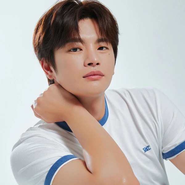 ソ・イングクへのファンの愛が詰まった人気写真