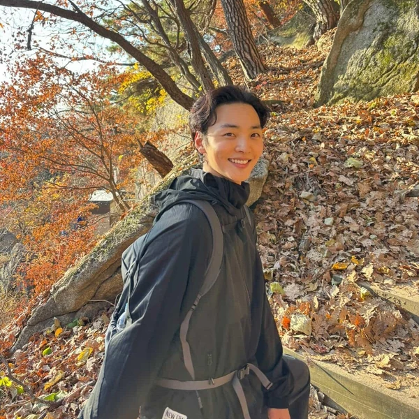 The most loved look of Kim Minjae today