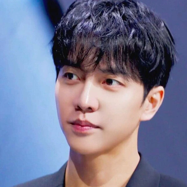 ファンが選んだイ・スンギの最高の瞬間