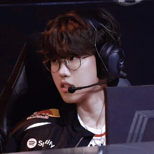 Popular profile image of Oner selected by vote