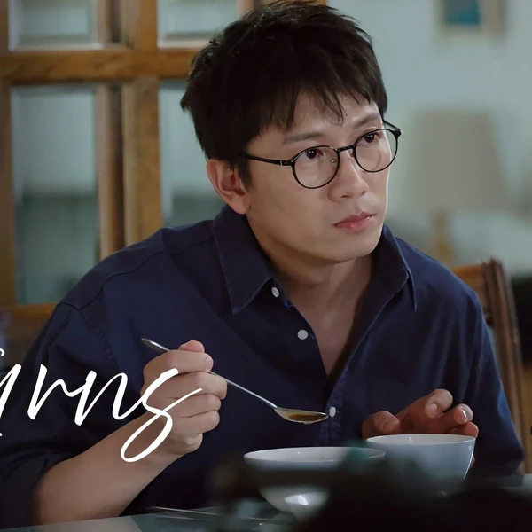 The most loved look of Ji Sung today