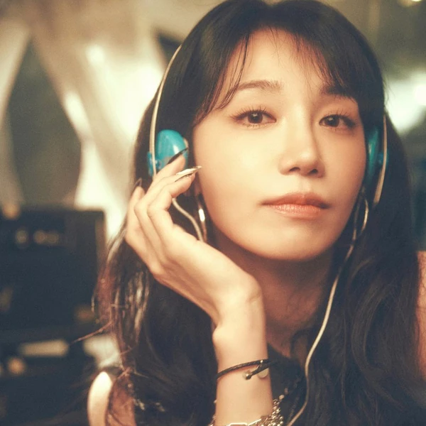 The most loved look of Jung Eunji today