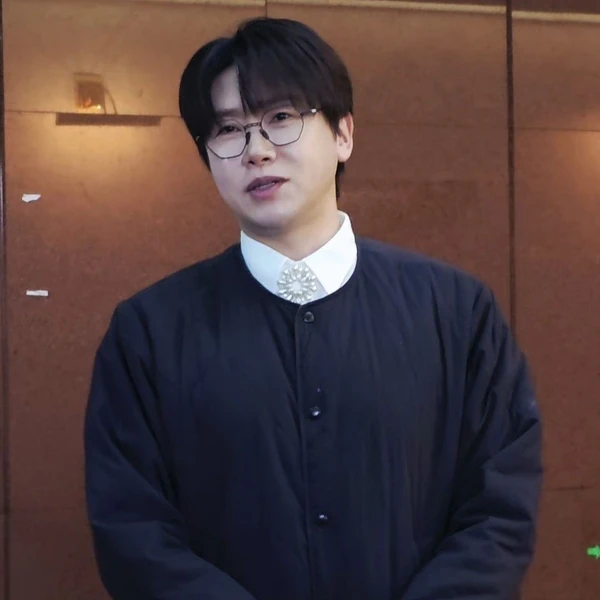 The most loved look of Chungil today