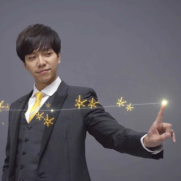 充满粉丝爱意的李升基人气照片