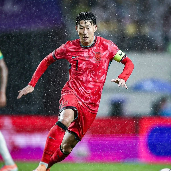 Foto profil populer Son Heungmin yang disukai penggemar