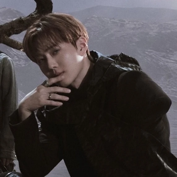 今天最受喜愛的Suho模樣