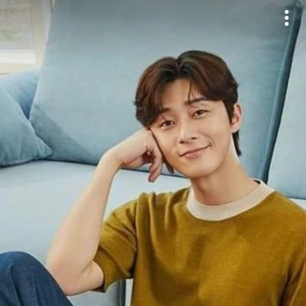 Popular photo full of fans’ love for Park Seojoon