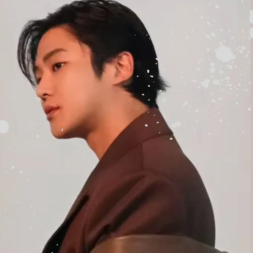 今天最受喜爱的路云模样