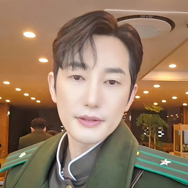 Penampilan Park Sihoo yang paling disukai hari ini