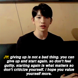 充满粉丝爱意的朴珍荣人气照片