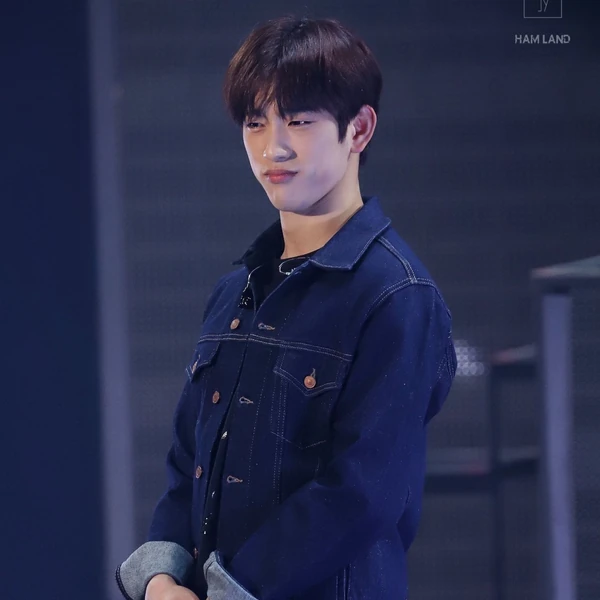 今天最受喜爱的朴珍荣模样