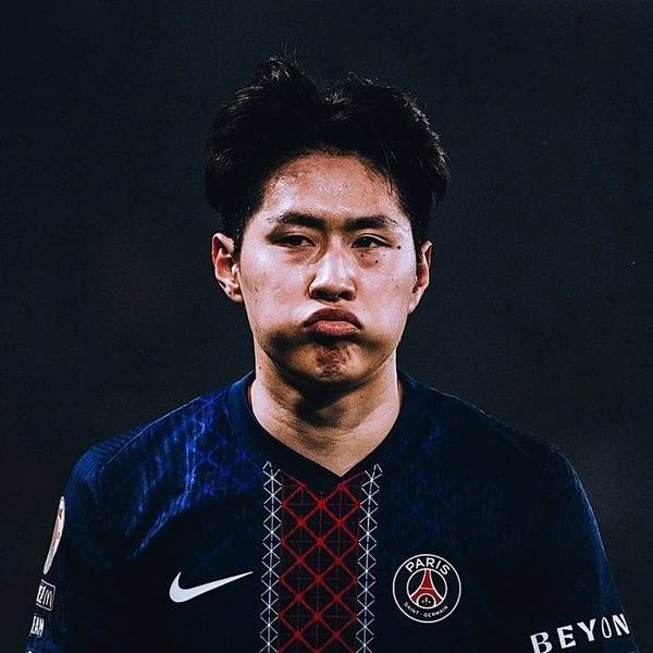 粉丝喜爱的Lee KangIn人气头像照片