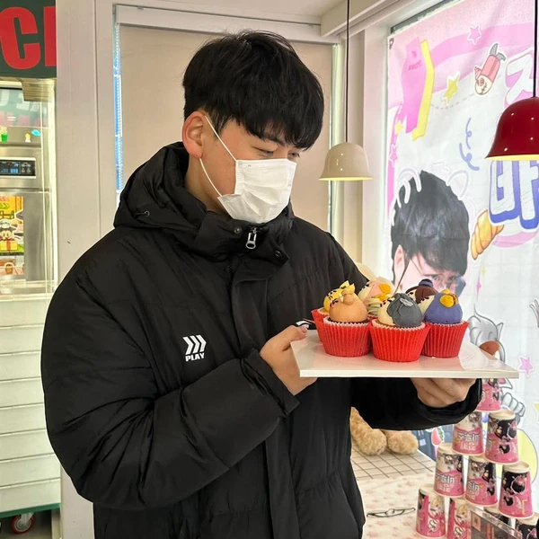 Most popular banner post in Gumayusi's community