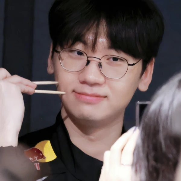 充满粉丝爱意的Doran人气照片