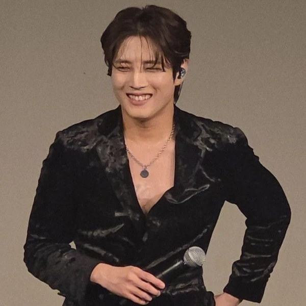 Popular photo full of fans’ love for Kim Jungyeon