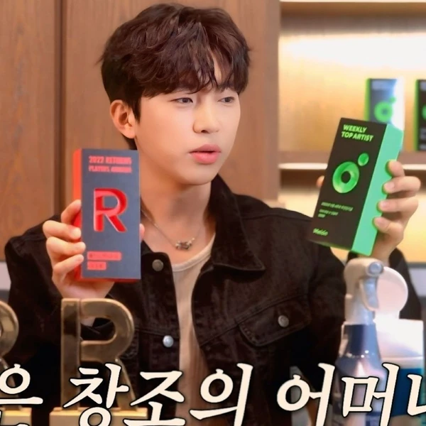 充满粉丝爱意的林英雄人气照片