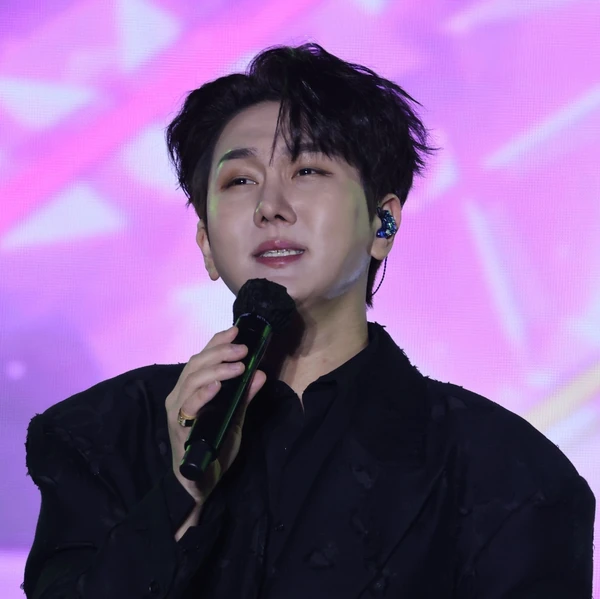 오늘 가장 사랑받은 김수찬의 모습