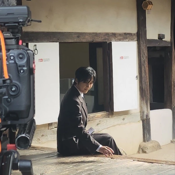 The most loved look of Yoon Jonghun  today