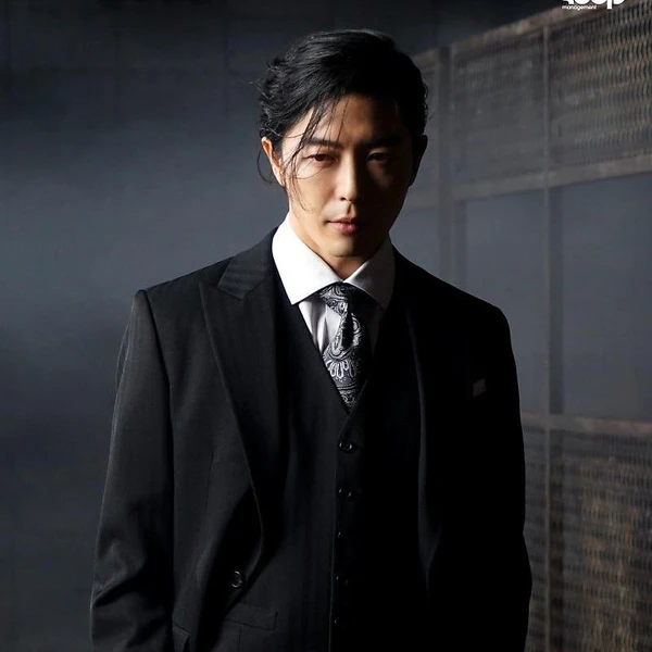 今天最受喜愛的金材昱模樣