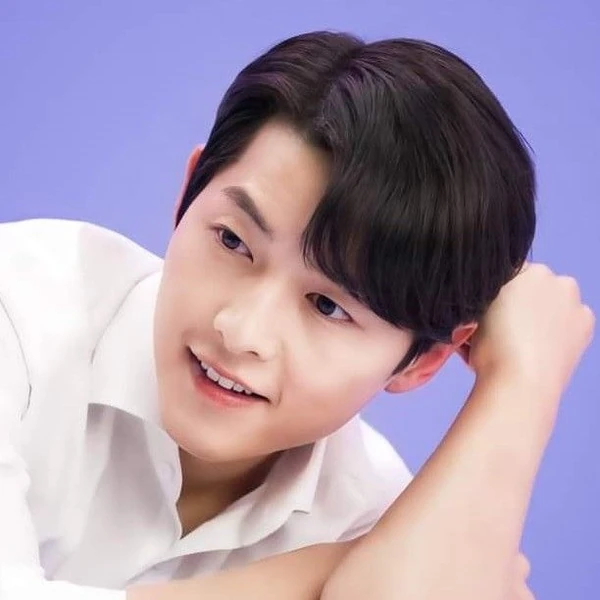 Penampilan Song Joongki yang paling disukai hari ini