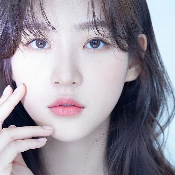 Top moment of Kim Saeron chosen by fans
