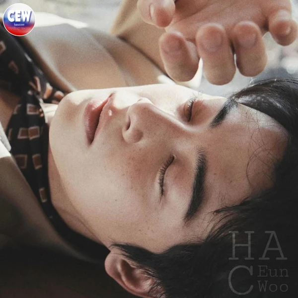 Popular photo full of fans’ love for Cha Eunwoo