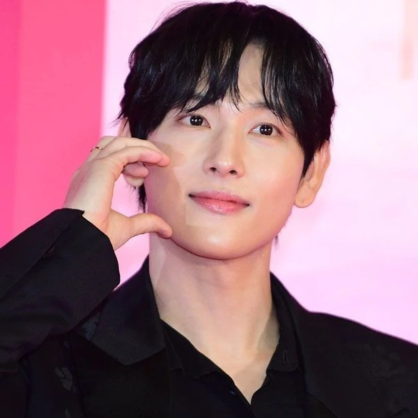 Top moment of Yim Siwan chosen by fans