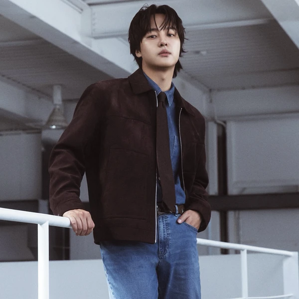 Popular photo full of fans’ love for Yang Sejong