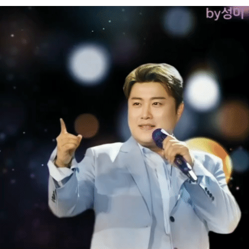 Foto populer Kim Hojoong yang penuh cinta dari penggemar