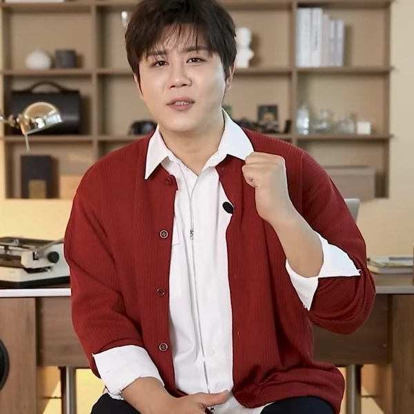 充滿粉絲愛的晉海成人氣照片