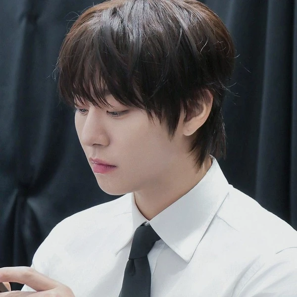 充满粉丝爱意的安孝燮人气照片