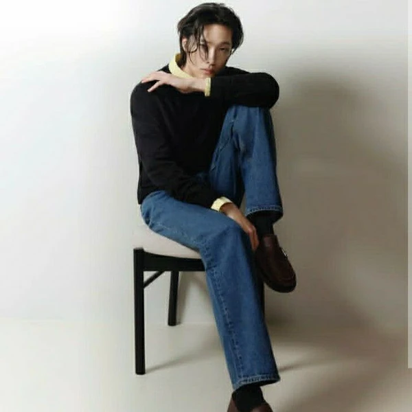 The most loved look of Lee Jongwon today