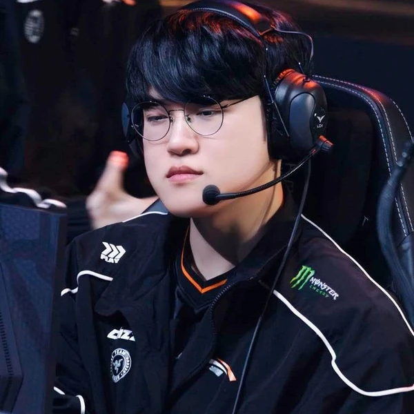 Foto profil populer Gumayusi yang disukai penggemar