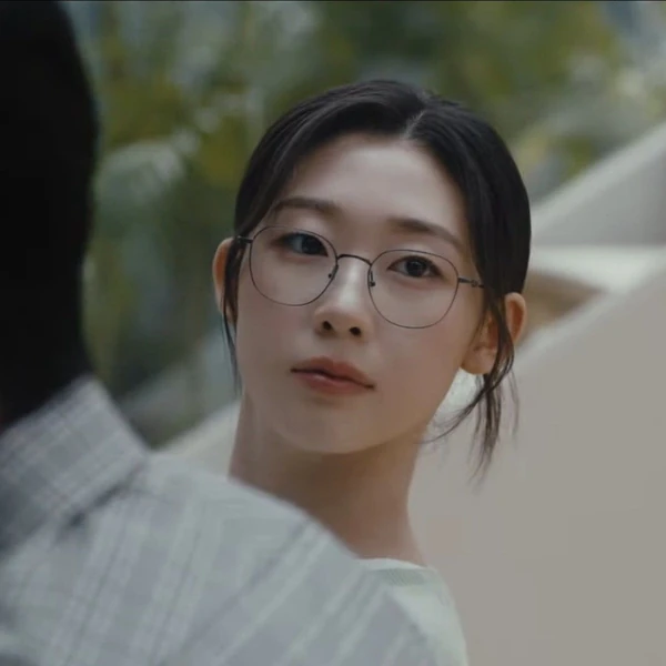 Popular photo full of fans’ love for Han Yeji